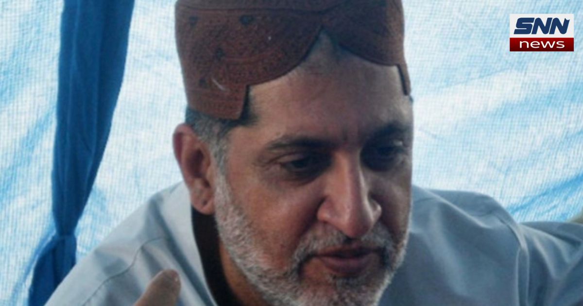 اختر مینگل دبئی جانے والی پرواز سے آف لوڈ کر دیے گئے