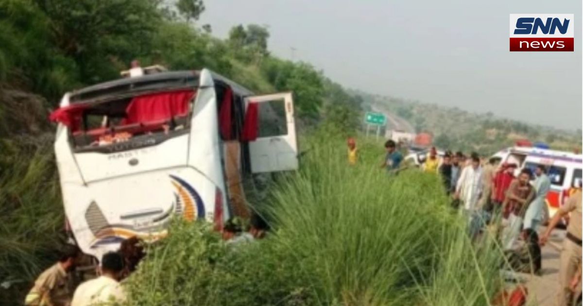 موٹروے پر دو حادثات، 15 افراد جاں بحق، درجنوں زخمی