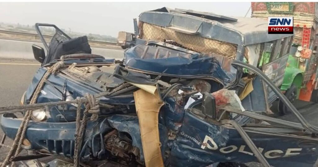 فیصل آباد: پولیس وین اور ٹرک میں تصادم، ایک اہلکار جاں بحق