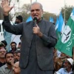 حافظ نعیم الرحمان ملتان میں پریس کانفرنس کے دوران خطاب کرتے ہوئے